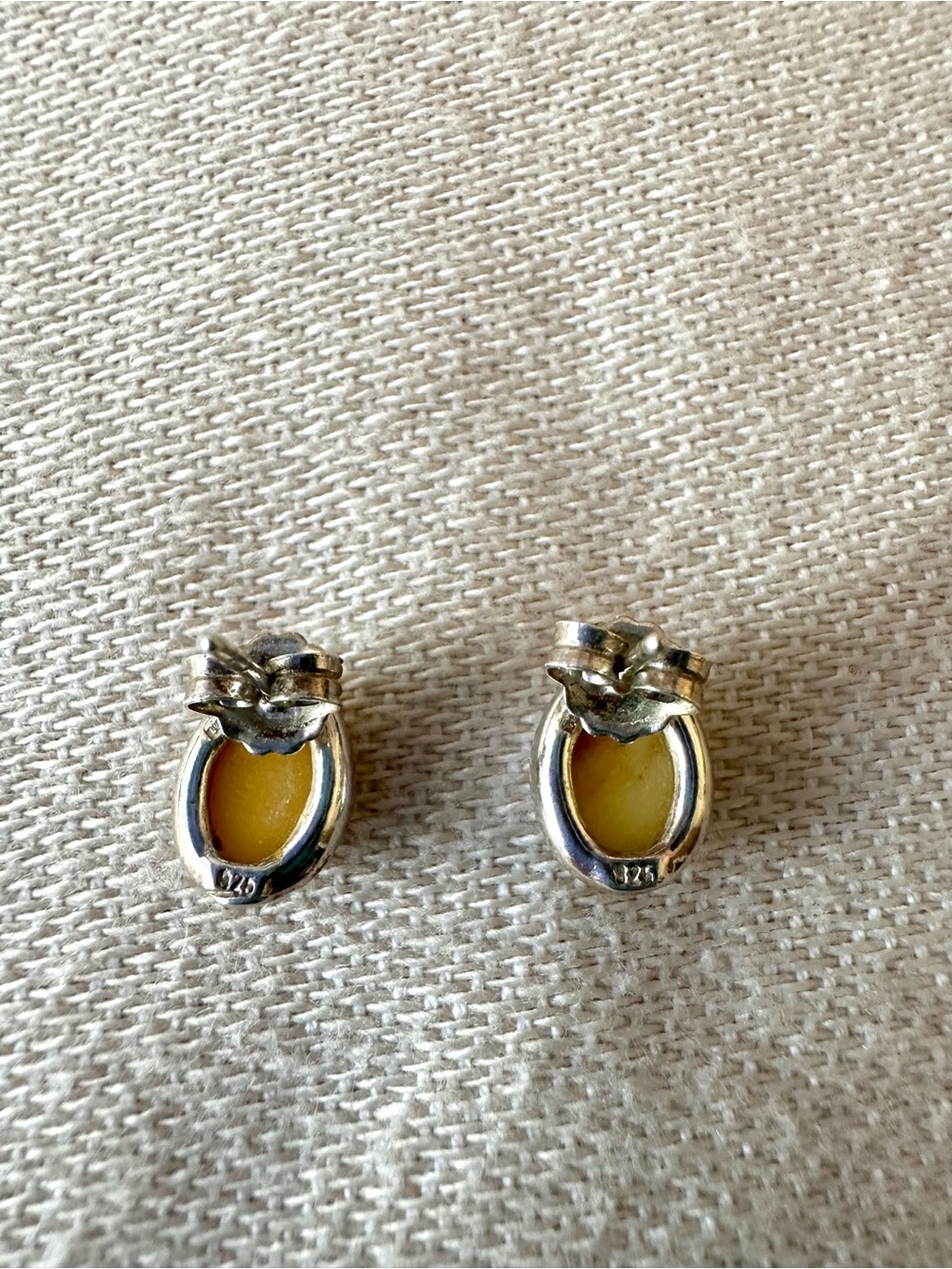 925 Sterling Silver Yellow Cabochon Oval Stud Earrings - Picture 5 of 8